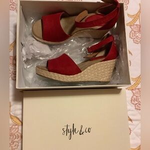 Style & Co Wedge Shoes. Size 7M. GUC, Stored in Box